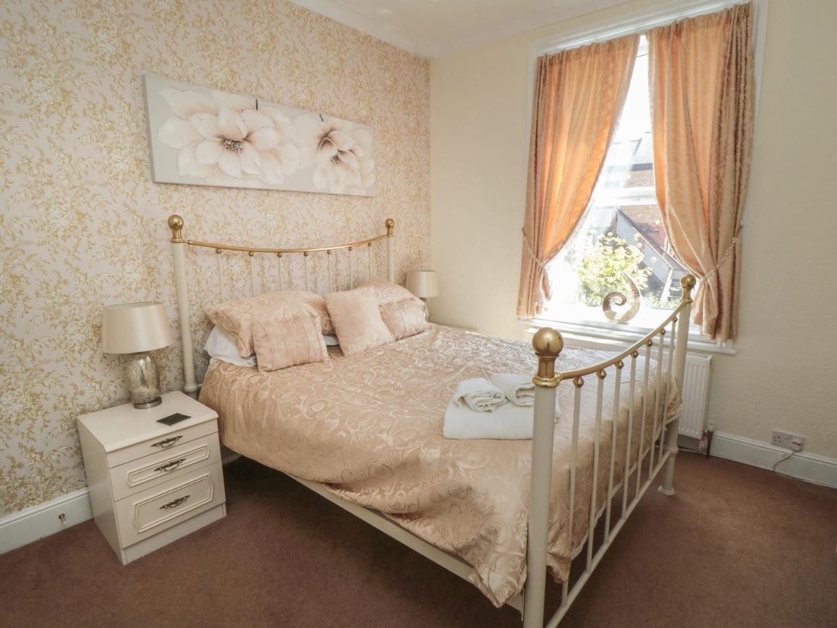 Wellington House Villa บริดลิงตัน ภายนอก รูปภาพ
